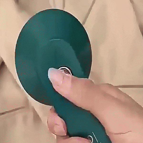 FUZZOFF stoftrimmer i brug